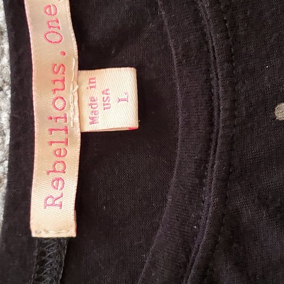 REBELLIOUS ONE crop top - Gently Used - Picture 2 of 5